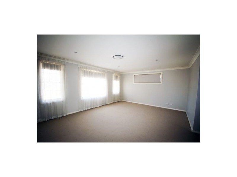 5 Franciska close, Floraville NSW 2280