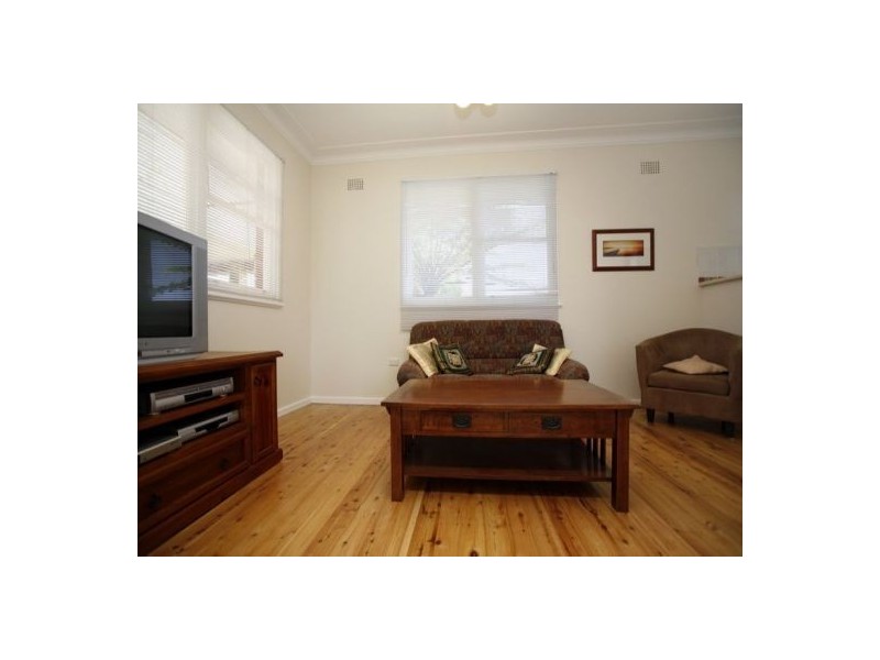 52 Andrew Road, Valentine NSW 2280