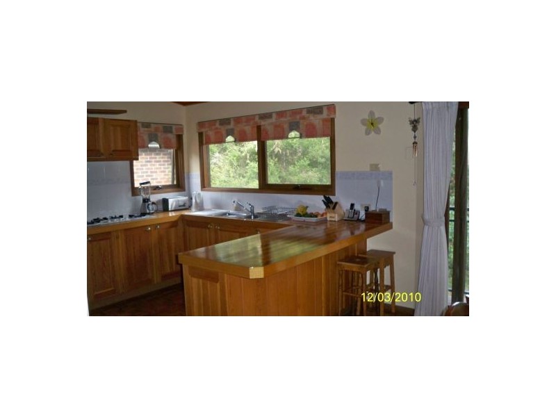 11 Spinnaker Ridge Way, Belmont NSW 2280