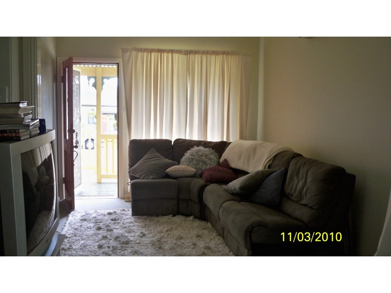 12 Redrose ave, Belmont NSW 2280