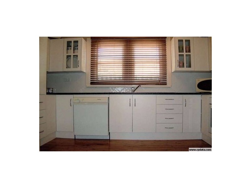 2 Redrose avenue, Belmont NSW 2280