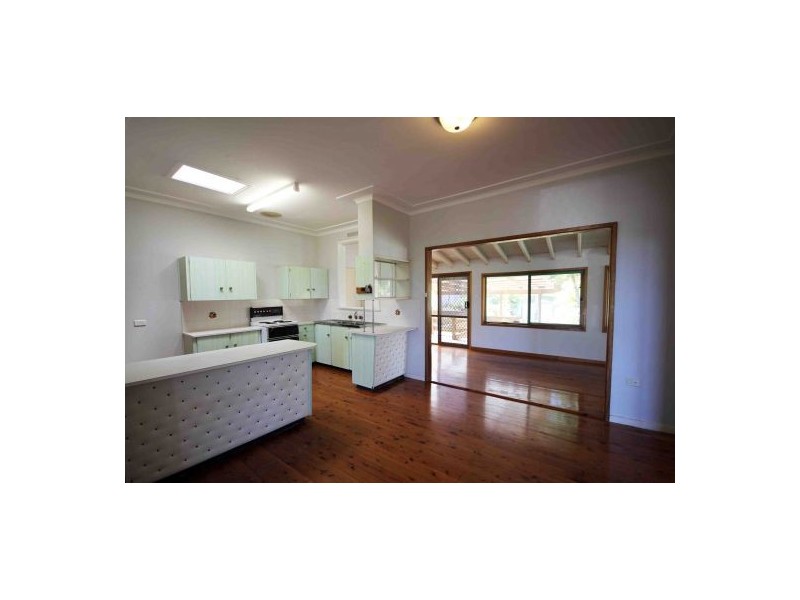 24 Mirambeena street, Belmont North NSW 2280