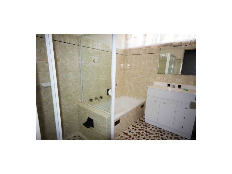 24 Mirambeena street, Belmont North NSW 2280