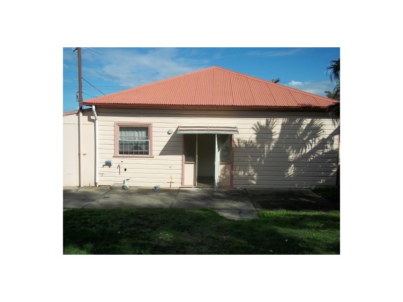 2/16 John Fisher Rd, Belmont North NSW 2280