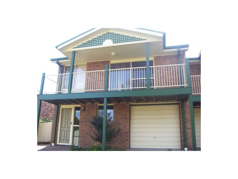 4/34 Bimbadeen Cl, Belmont North NSW 2280