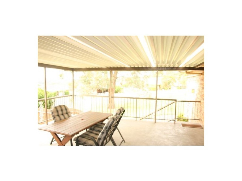 1/2 Gill street, Mount Hutton NSW 2290