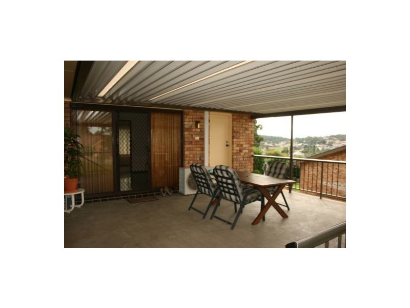 1/2 Gill street, Mount Hutton NSW 2290