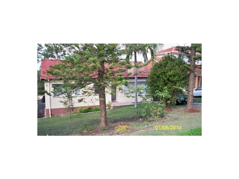 18 Warrior street, Belmont North NSW 2280