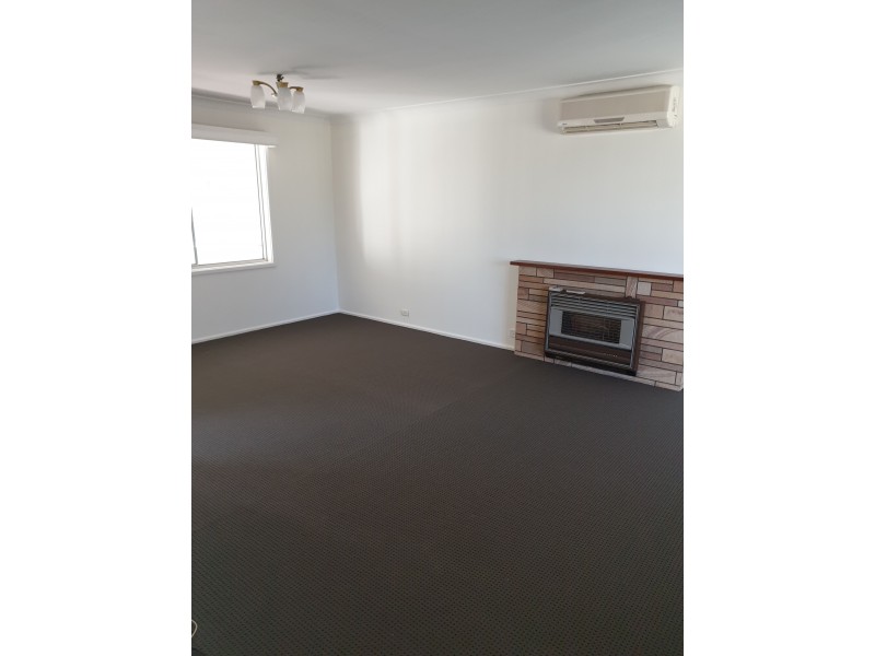 2 Harlo street, Belmont North NSW 2280