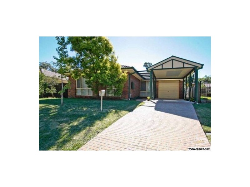 10 Stenhouse Drive, Eleebana NSW 2282