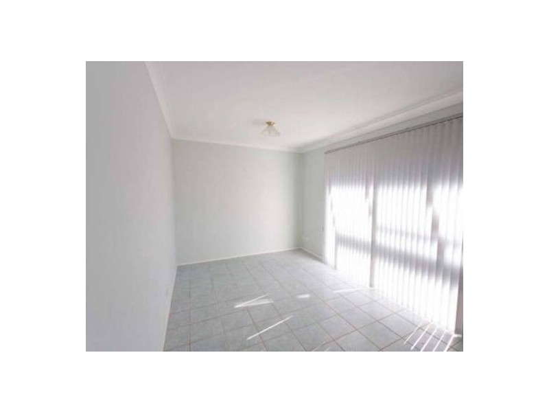 10 Stenhouse Drive, Eleebana NSW 2282