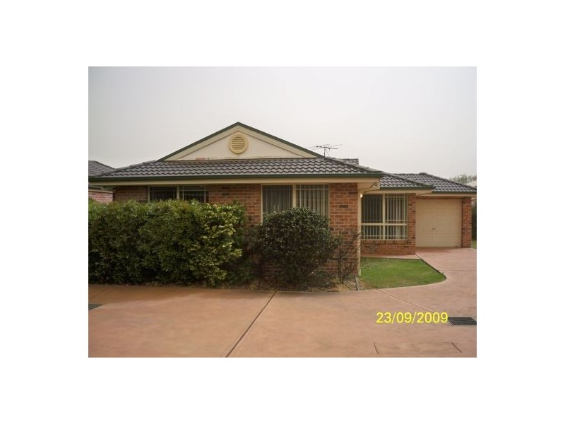 2/407 Lake Road, Glendale NSW 2285