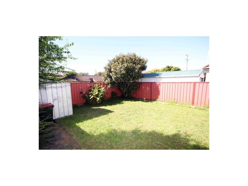 25 Melville Road, Broadmeadow NSW 2292