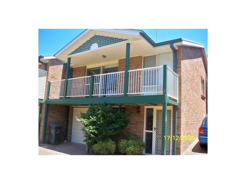 3/34 Bimbadeen Cl, Belmont North NSW 2280