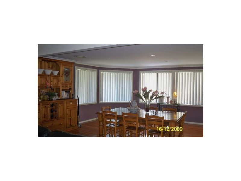 6 Helm Pl, Belmont NSW 2280