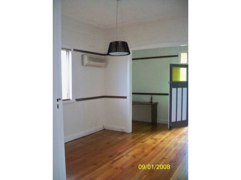 43 Smith Street, Mayfield East NSW 2304