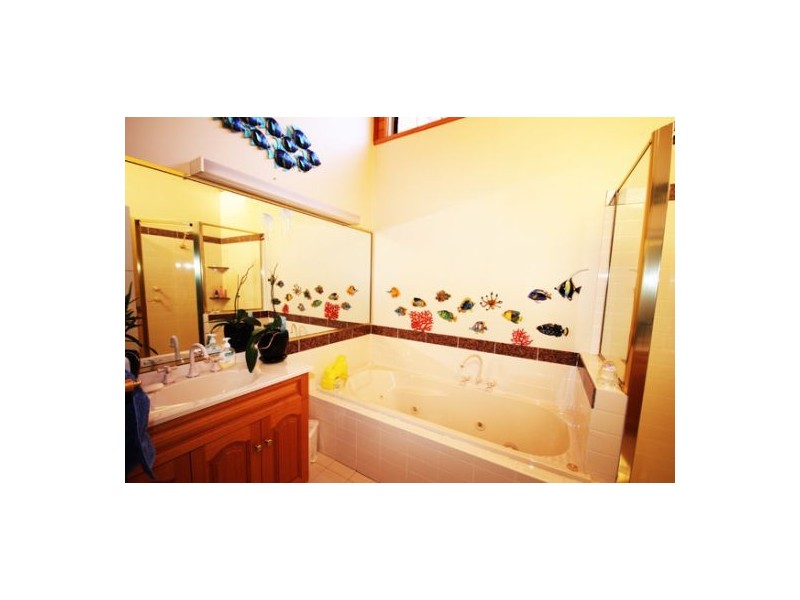 29 Croft Road, Eleebana NSW 2282