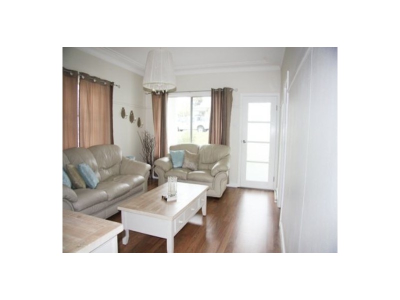 38 Queens Avenue, Cardiff NSW 2285