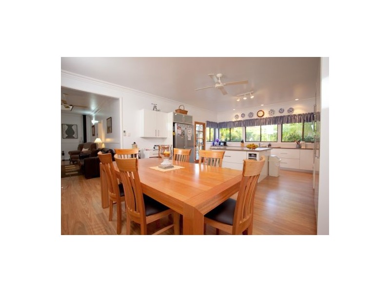 42 Lurnea Crescent, Valentine NSW 2280