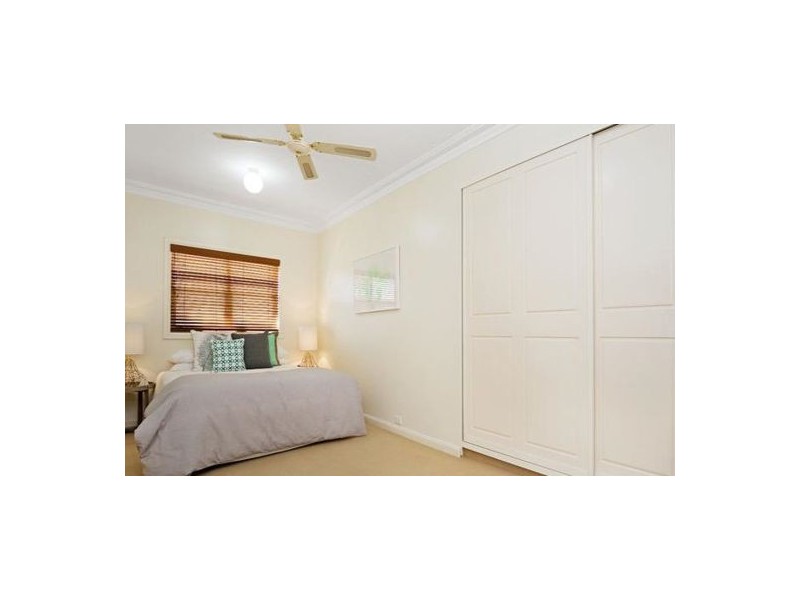 42 Lurnea Crescent, Valentine NSW 2280