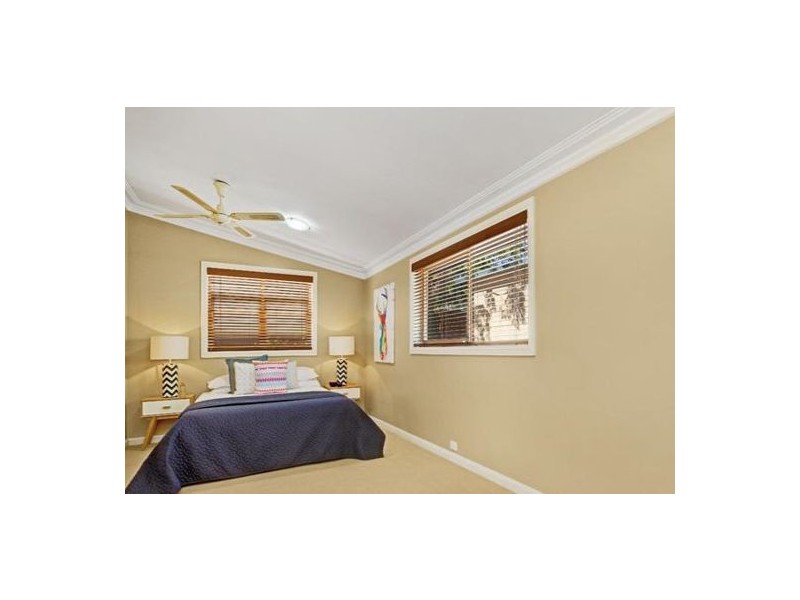 42 Lurnea Crescent, Valentine NSW 2280