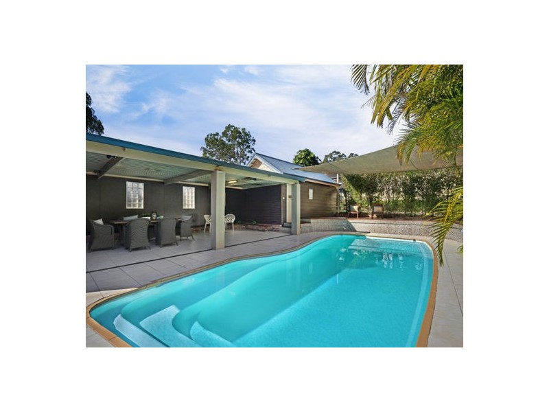 42 Lurnea Crescent, Valentine NSW 2280