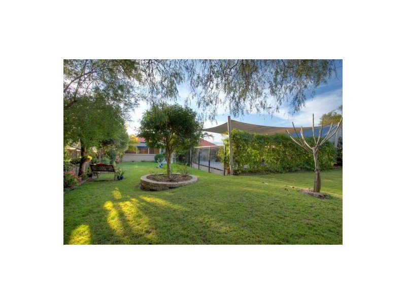 42 Lurnea Crescent, Valentine NSW 2280