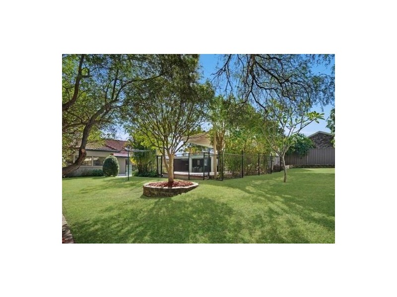 42 Lurnea Crescent, Valentine NSW 2280