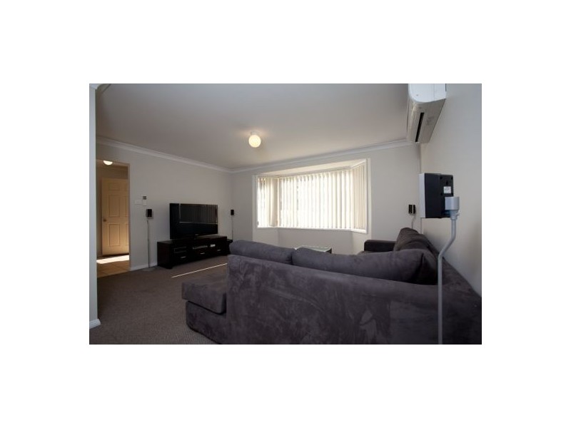 31 Seafarer Close, Belmont NSW 2280