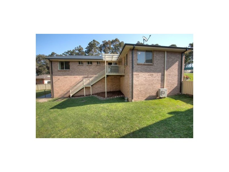 31 Seafarer Close, Belmont NSW 2280