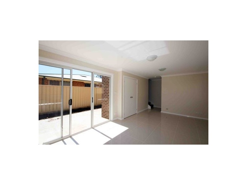 2/171 Kings Road, New Lambton NSW 2305