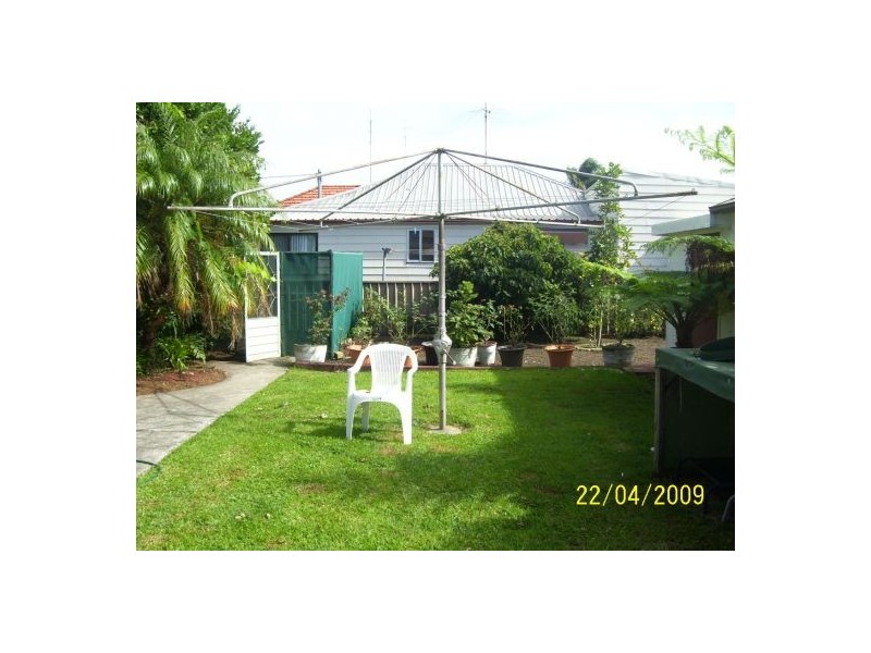 39 Albert Street, Belmont NSW 2280