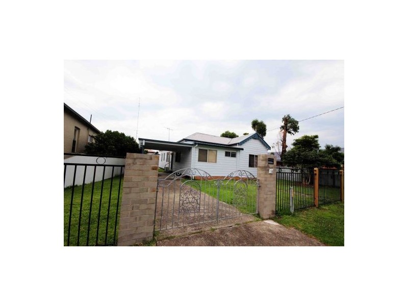 14 Young Road, Broadmeadow NSW 2292