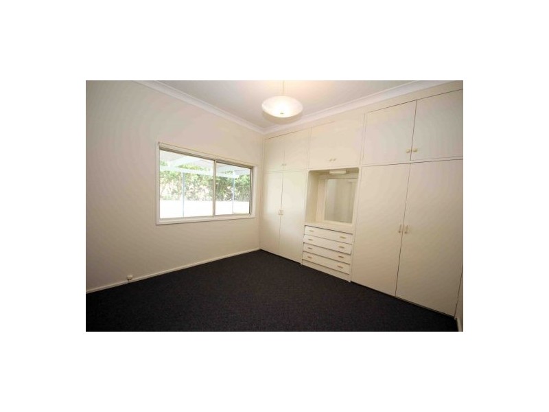 14 Young Road, Broadmeadow NSW 2292