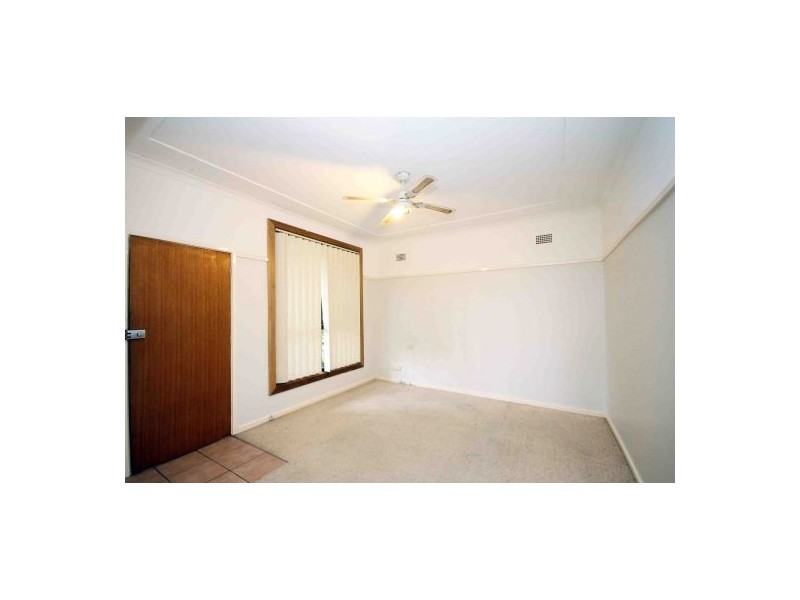 357 Pacific Hwy, Belmont North NSW 2280