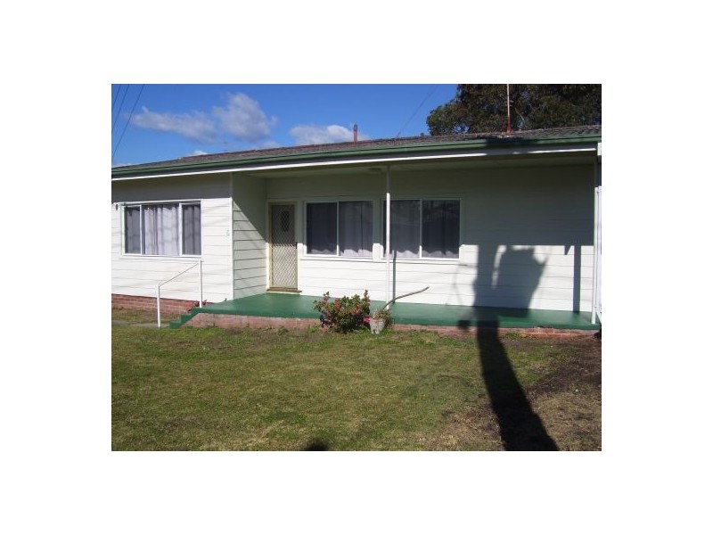 6 Sampson Ave, Belmont North NSW 2280