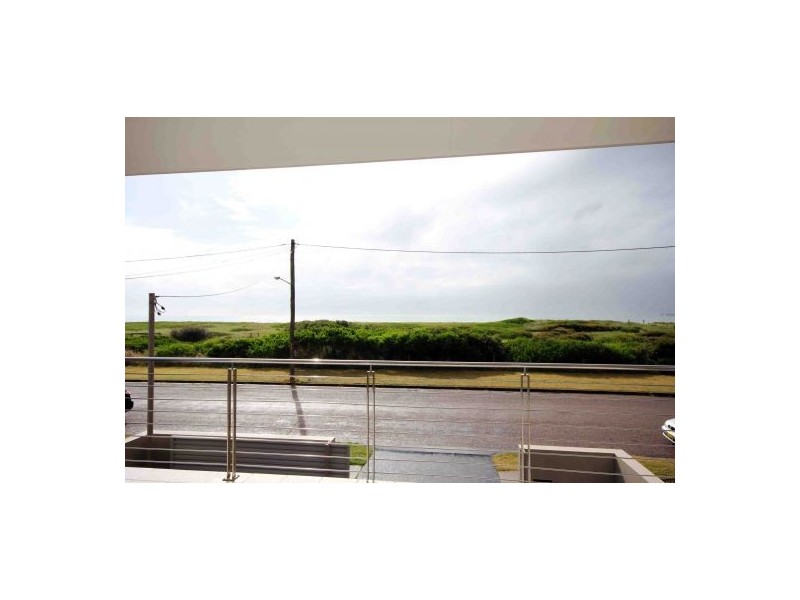 30 Eames Avenue, Stockton NSW 2295