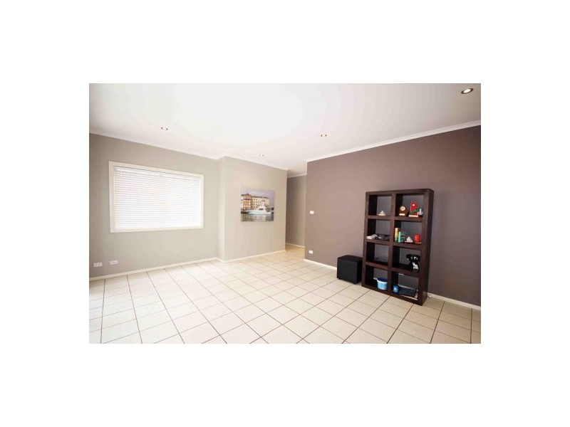 30 Eames Avenue, Stockton NSW 2295