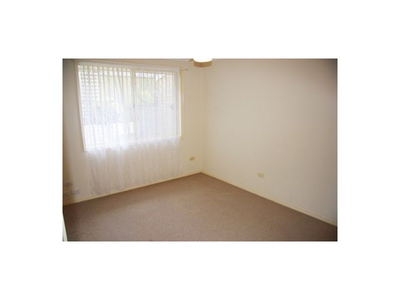 2/14 Hall Street, Belmont NSW 2280