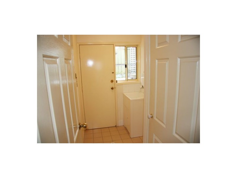 2/14 Hall Street, Belmont NSW 2280