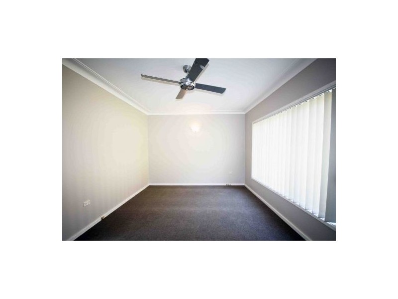 21 Christopher Avenue, Valentine NSW 2280
