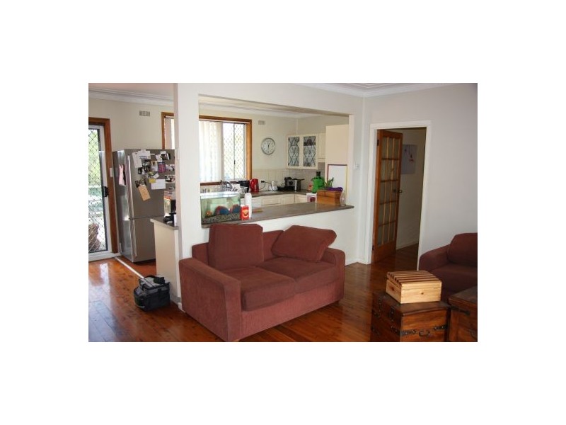 42 Andrew Road, Valentine NSW 2280