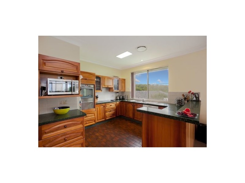 2 Garrawilla Crescent, Dudley NSW 2290