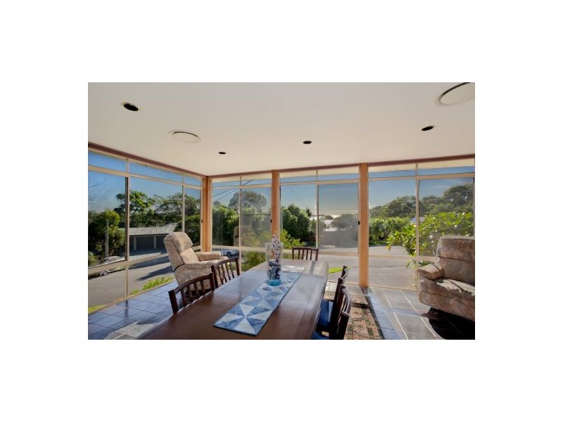 2 Garrawilla Crescent, Dudley NSW 2290