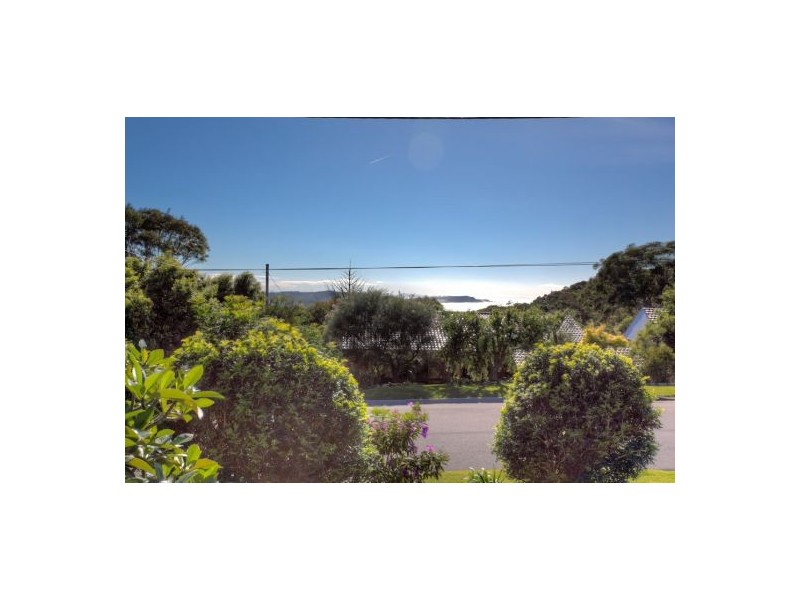 2 Garrawilla Crescent, Dudley NSW 2290