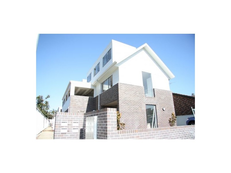 2 171 Corlette Street, The Junction NSW 2291