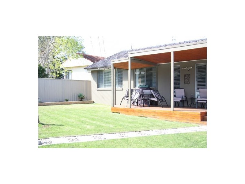 62 Wommara Avenue, Belmont North NSW 2280