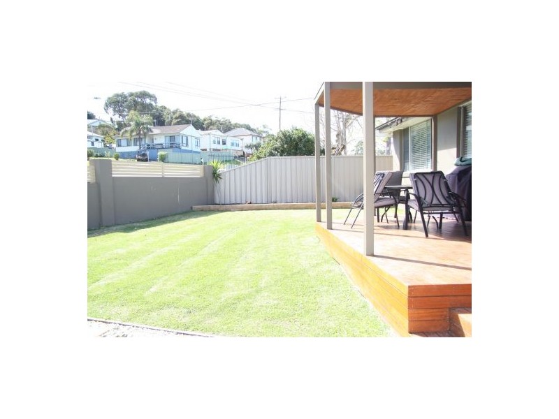 62 Wommara Avenue, Belmont North NSW 2280