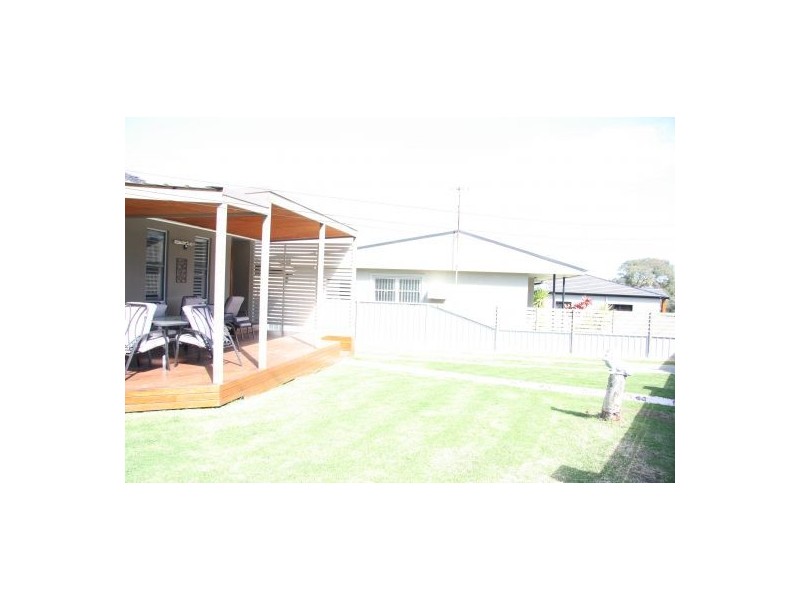 62 Wommara Avenue, Belmont North NSW 2280