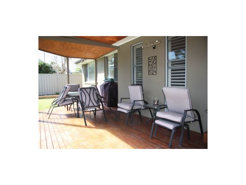 62 Wommara Avenue, Belmont North NSW 2280